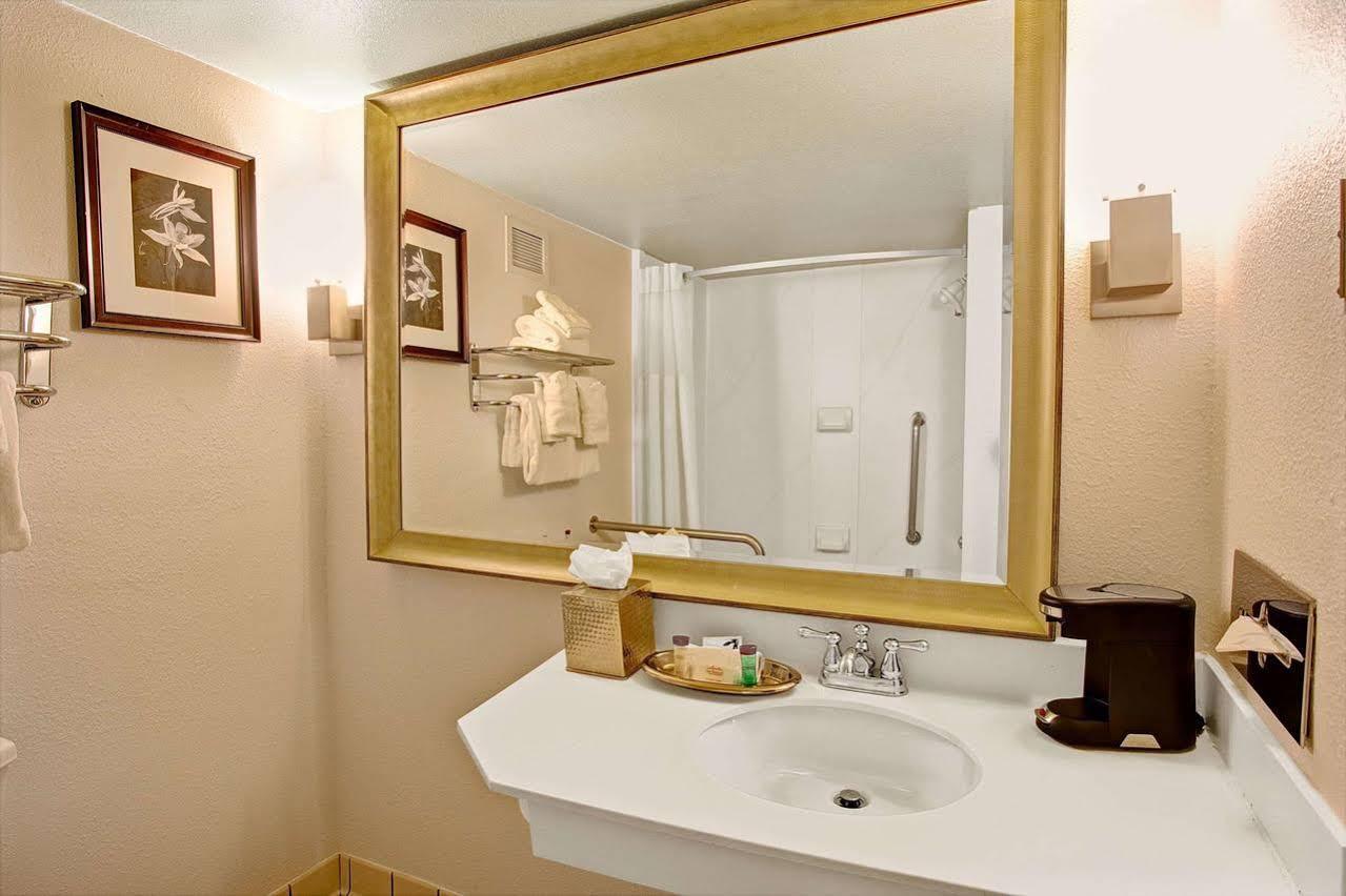 เดลตา โฮเทล เดนเวอร์ นอร์ทเกล็นน์ Hotel นอร์ธเกลนน์ ภายนอก รูปภาพ