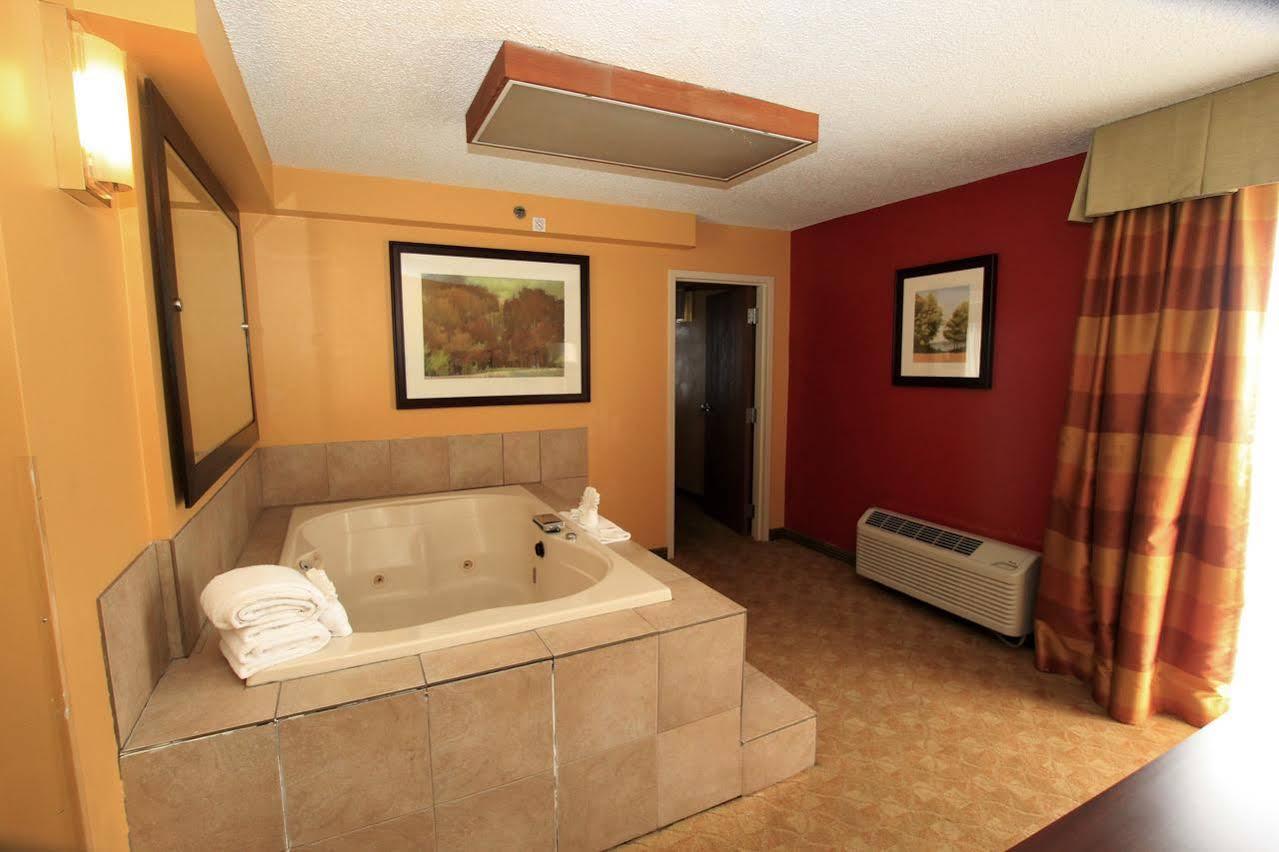 เดลตา โฮเทล เดนเวอร์ นอร์ทเกล็นน์ Hotel นอร์ธเกลนน์ ภายนอก รูปภาพ